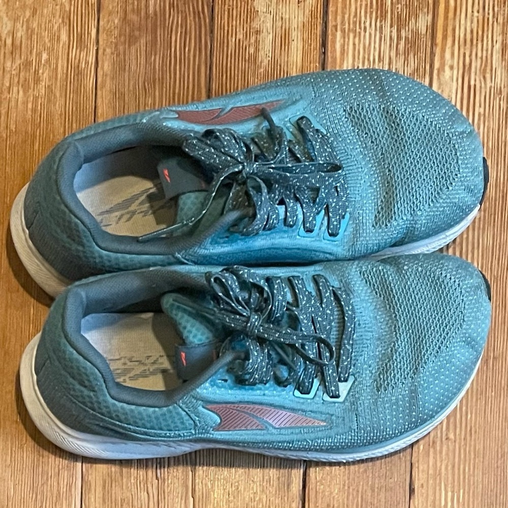 Altra Escalante 3 Zero Drop Road Running Sneakers